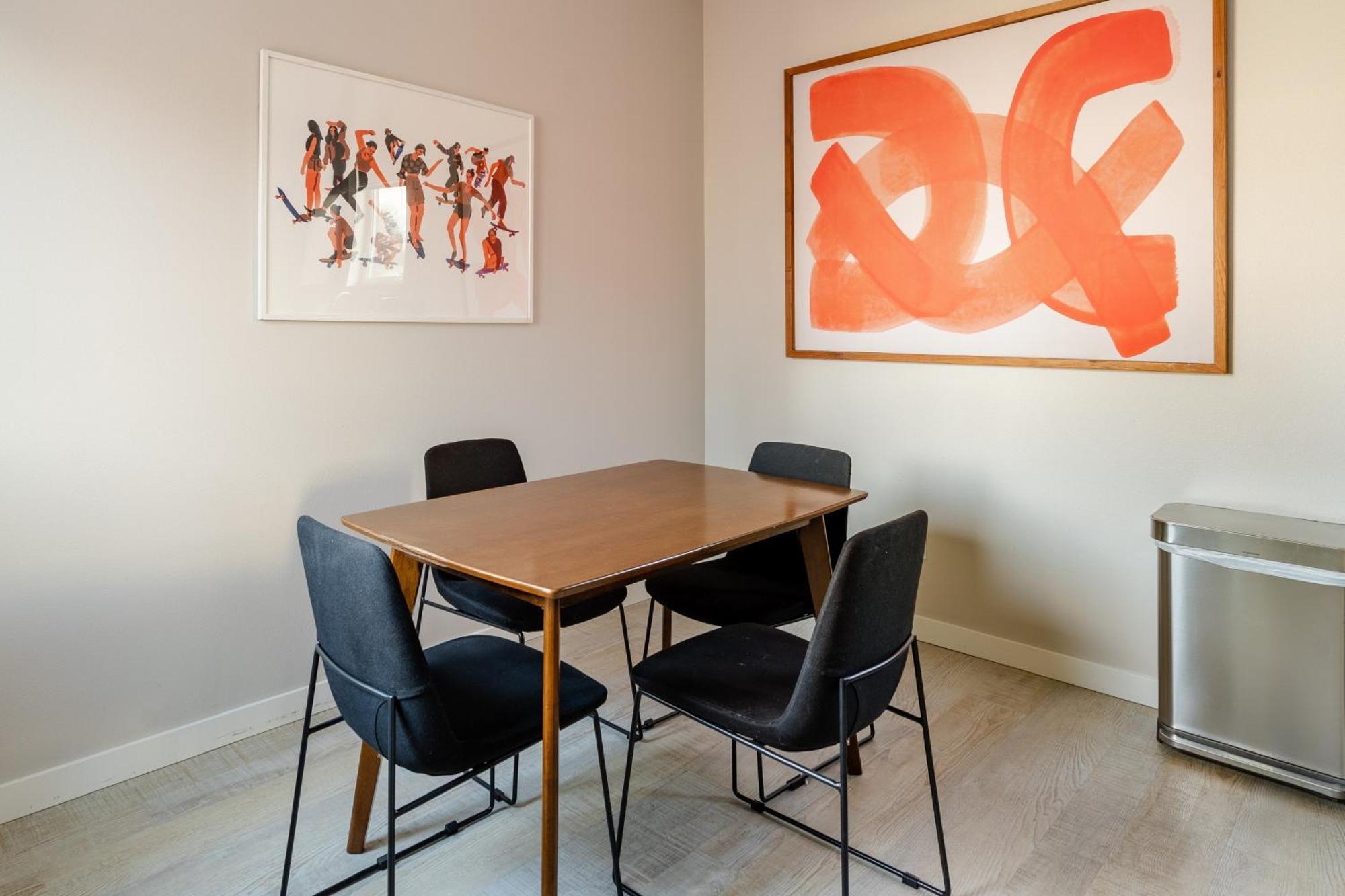 The Mid-Century Cabin In Portland - Thrift & Eat 外观 照片